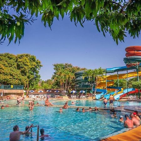 Diroma Resort Internacional Incluso 1 Acesso Ao Acqua Park Vulcao Caldas Novas Kültér fotó